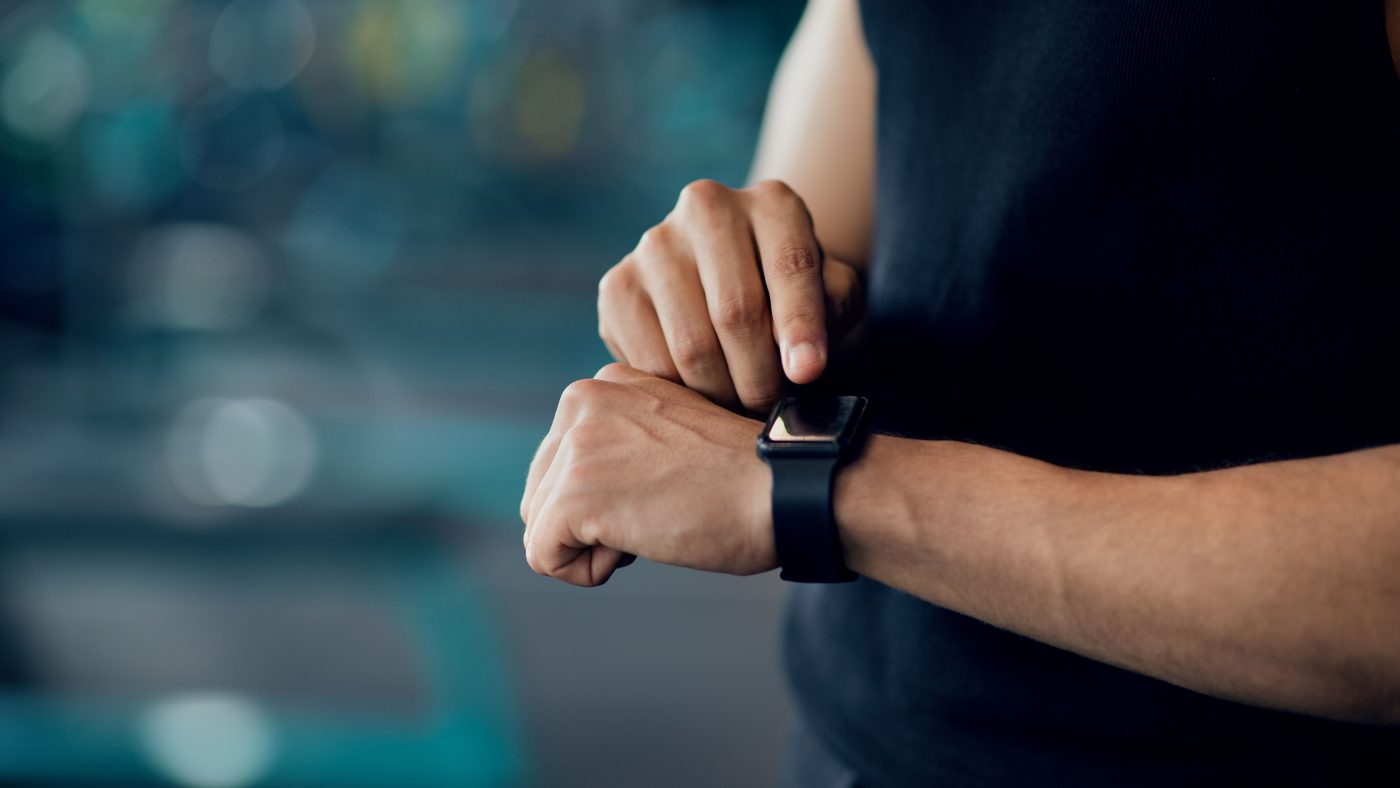 Apple Watch 8 é ótimo 'médico' e personal trainer, mas tem grandes