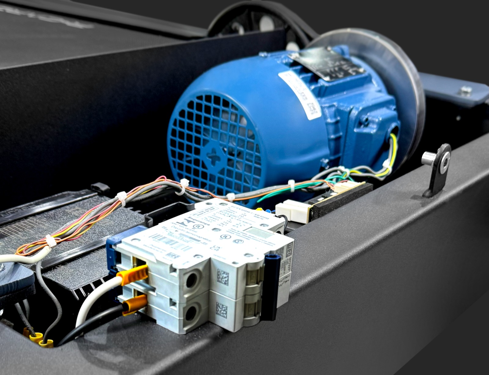 WhatsApp Image 2025 09 21 at 10.25.42 3